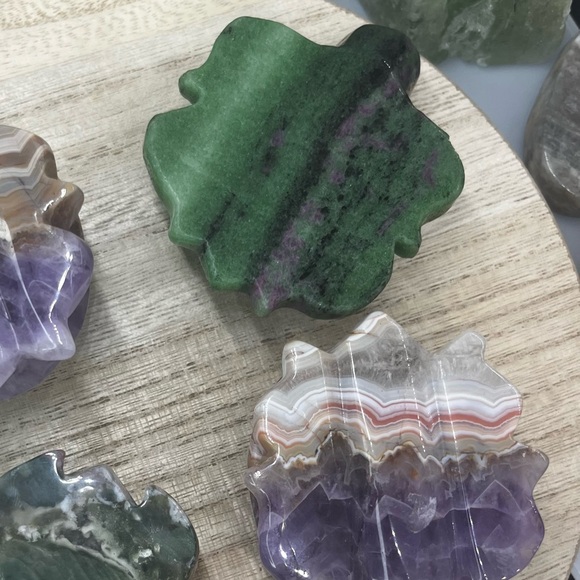 Ruby Zoisite Turtle Carving - Picture 5 of 6